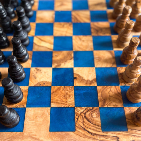 Rustic Olive Wood Chess Board with Chess Pieces