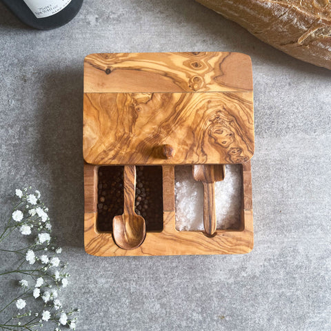 Handcrafted Olive Wood Pot with Magnetic Lid and Integrated Spoon