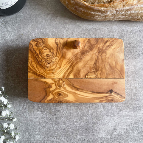 Handcrafted Olive Wood Pot with Magnetic Lid and Integrated Spoon