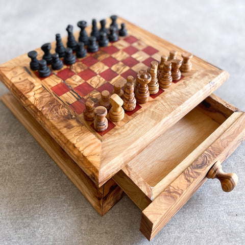 Fancy Olive Wood Chess Board with Chess Pieces