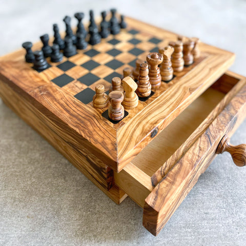 Luxury Olive Wood Chess Board with Chess Pieces