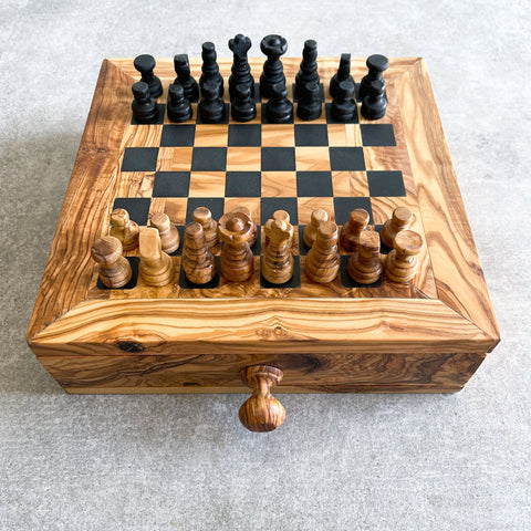 Luxury Olive Wood Chess Board with Chess Pieces