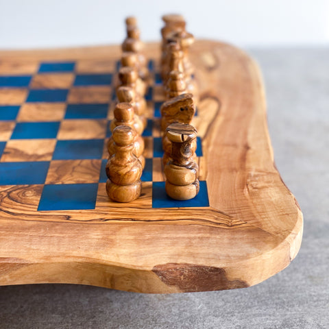 Rustic Olive Wood Chess Board with Chess Pieces