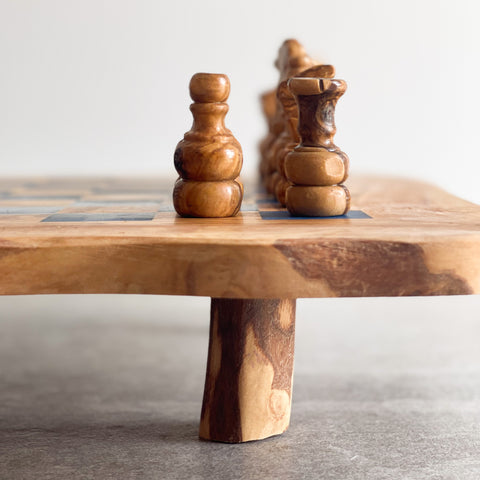 Rustic Olive Wood Chess Board with Chess Pieces