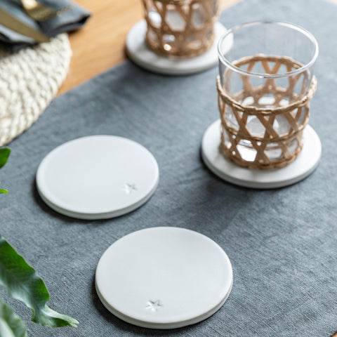 Round Coasters Ceramic Set of 4 White - GardenTrading