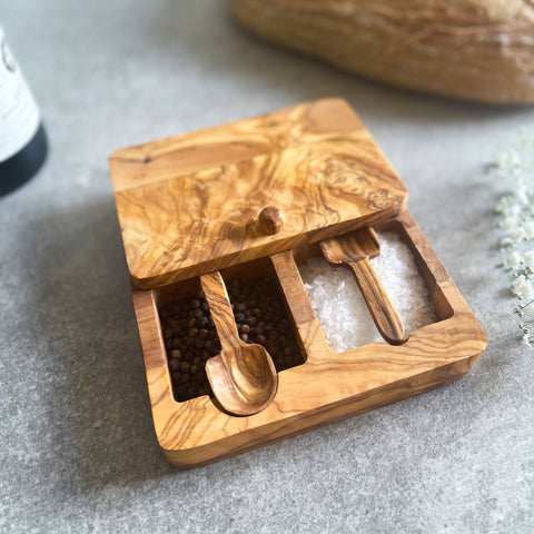 Handcrafted Olive Wood Pot with Magnetic Lid and Integrated Spoon